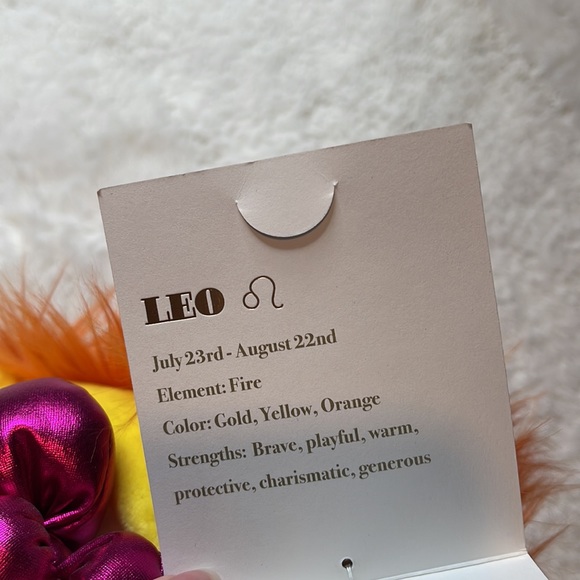 NWT Hello Kitty Leo Zodiac Stuffed Animal - Picture 5 of 6